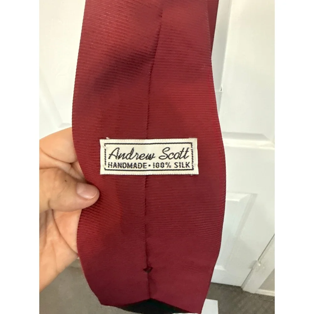 Andrew Scott Mens Tie Red‎ 100% Silk Handmade Ribbed Texure